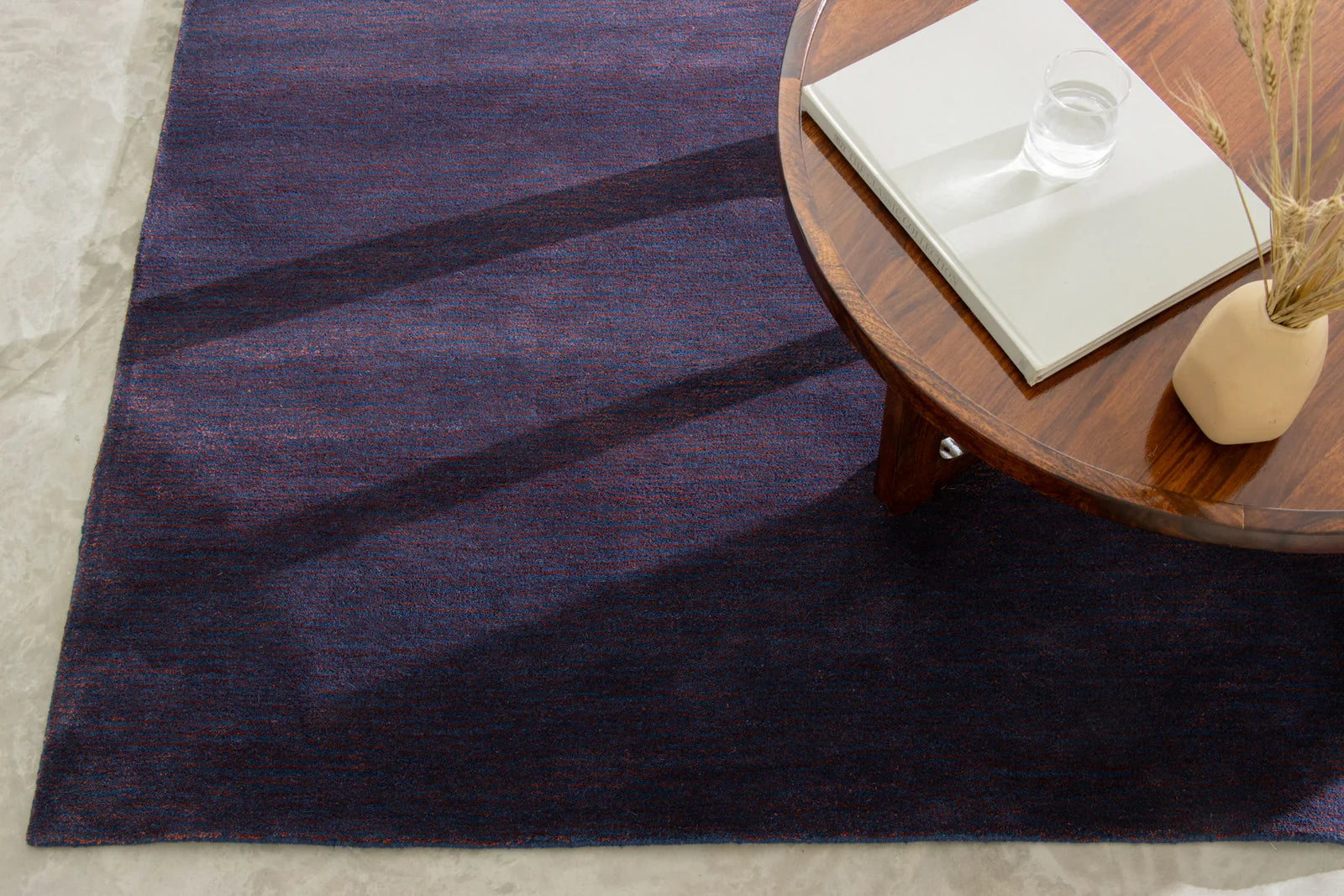 Bordeaux rug under a coffee table